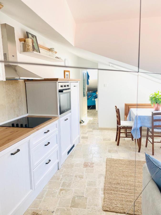 Istria Apartment - 3 Minutes From The Beach Novigrad Istria Eksteriør bilde
